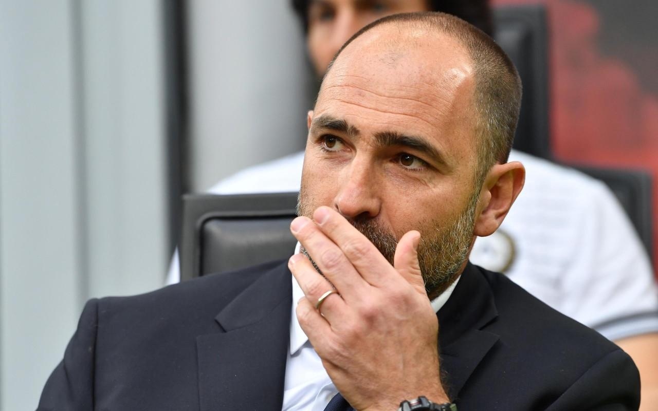 仅为自己争 仅为自己争