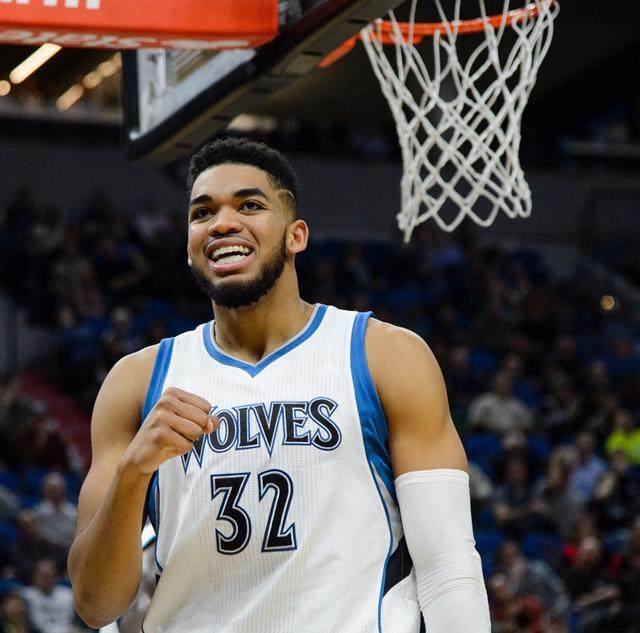 两家俱乐部 两家俱乐部