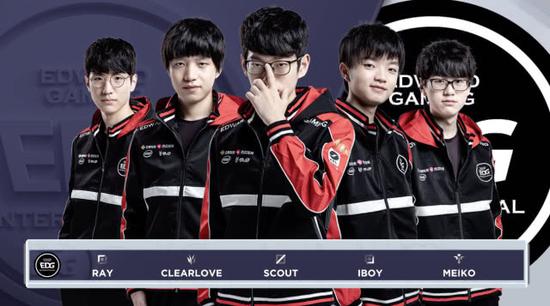 接到队友直 接到队友直